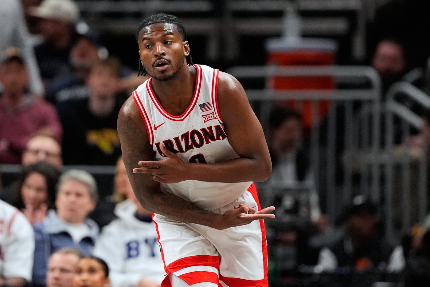 Brayden Burries scores 21 as No. 2 Arizona survives No. 5 Houston 79-74 in Big 12 final rematch | iNFOnews.ca Brayden Burries scores 21 as No. 2 Arizona survives No. 5 Houston 79-74 in Big 12 final rematch | iNFOnews.ca
