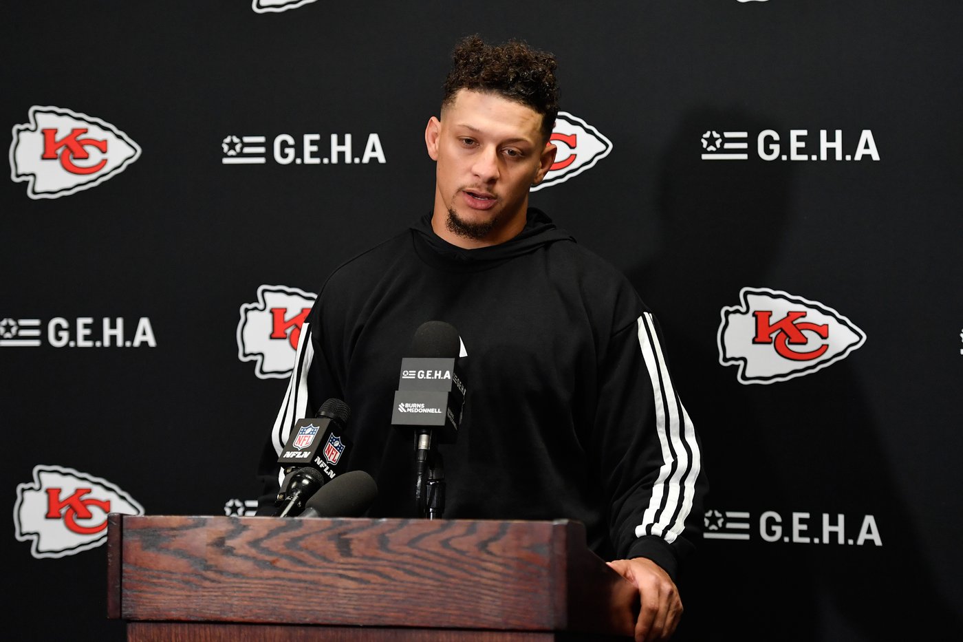 Patrick Mahomes has one of his worst passing performances in Chiefs' 28-21 loss to Bills | iNFOnews.ca Patrick Mahomes has one of his worst passing performances in Chiefs' 28-21 loss to Bills | iNFOnews.ca