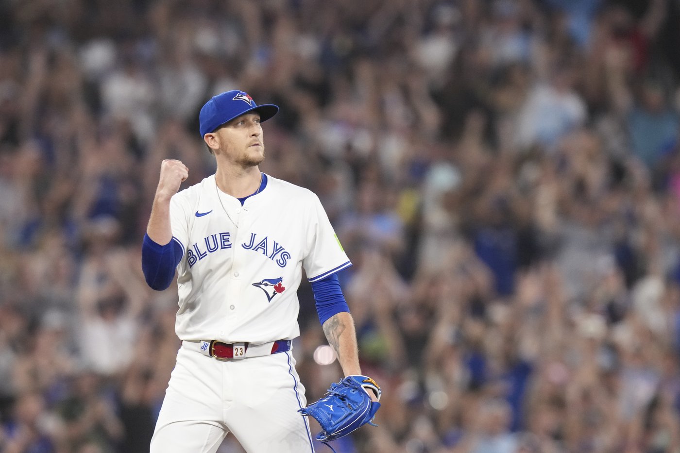 'Riding the hype': Fans paying a premium to see first-place Toronto Blue Jays | iNFOnews.ca 'Riding the hype': Fans paying a premium to see first-place Toronto Blue Jays | iNFOnews.ca