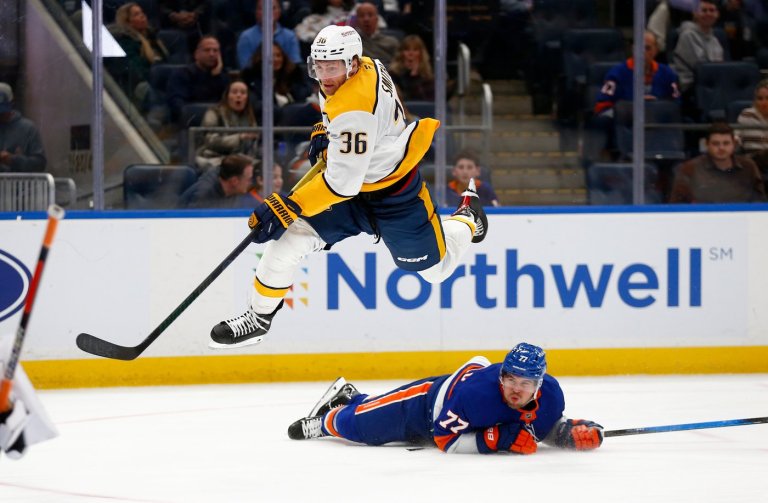 Josi's late goal lifts Predators past Islanders, 4-3 | iNFOnews.ca