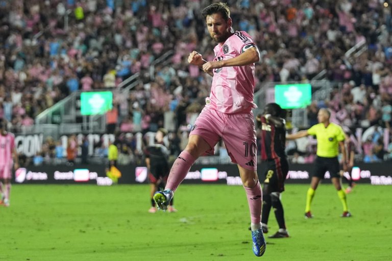 Lionel Messi and Inter Miami finally complete his new contract. He'll remain with the club in 2026 | iNFOnews.ca