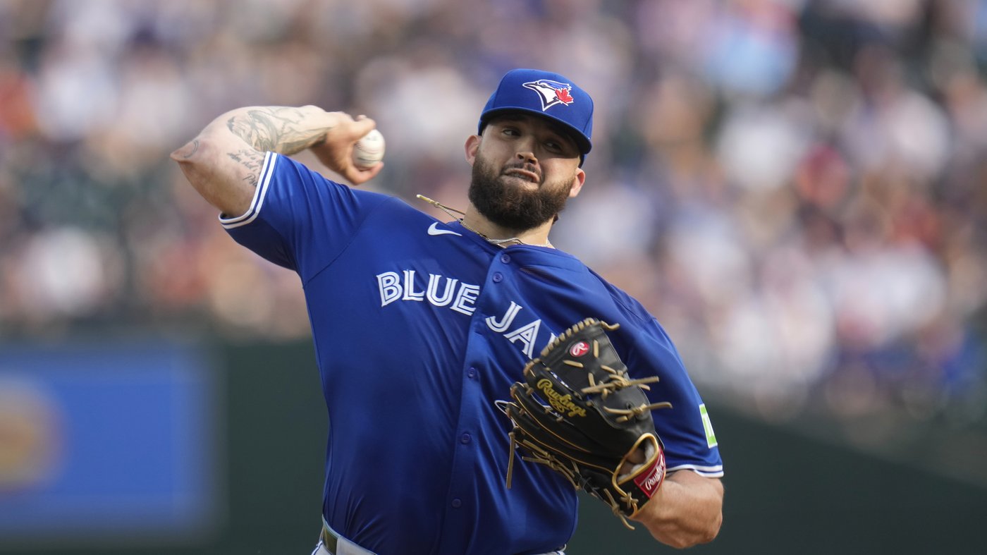 Manoah claimed by Braves, Blue Jays recall southpaw reliever Bruihl | iNFOnews.ca