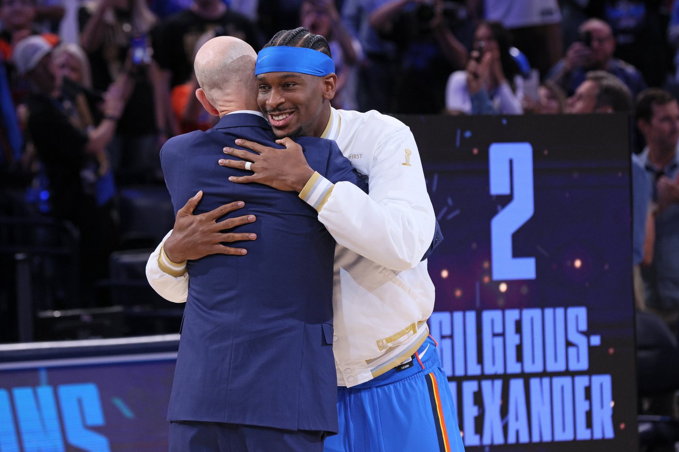 Thunder receive NBA championship rings, raise banner before season opener against Rockets | iNFOnews.ca Thunder receive NBA championship rings, raise banner before season opener against Rockets | iNFOnews.ca