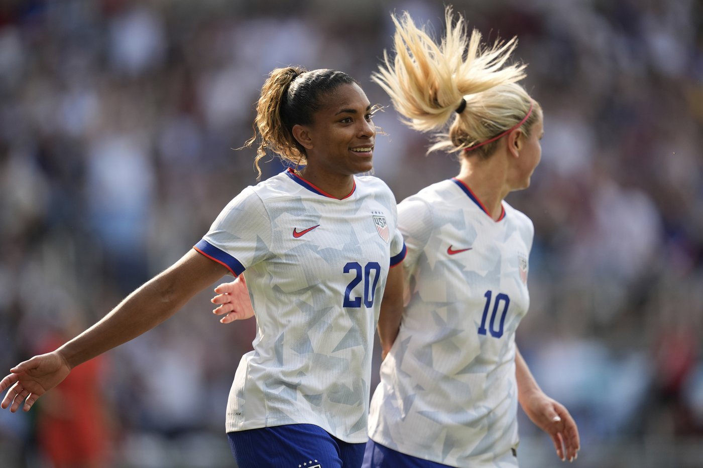 Girma returns, LaBonta makes historic debut in U.S. women's 3-0 win over China | iNFOnews.ca