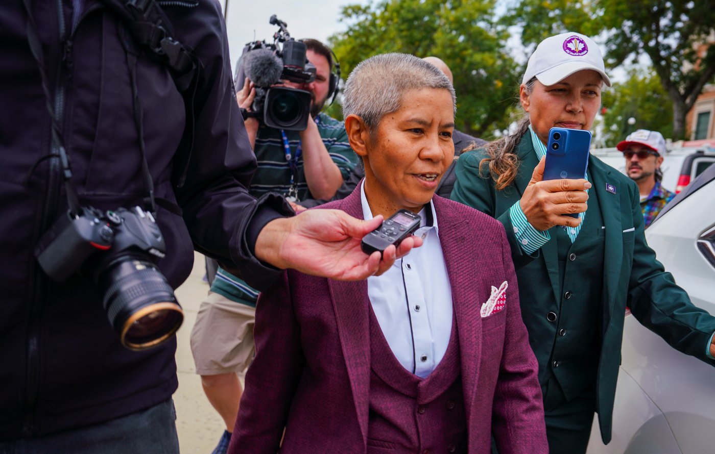 Charges stayed against 'Queen of Canada' cult leader Romana Didulo in Saskatchewan | iNFOnews.ca