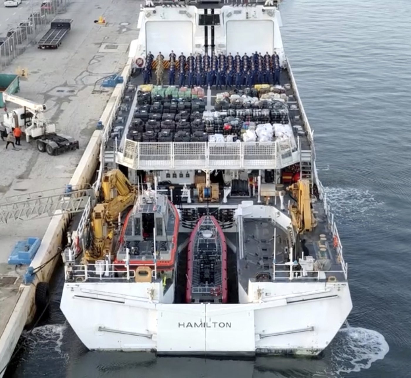 The Coast Guard seized a record 76,000 pounds of drugs this summer off Central and South America | iNFOnews.ca