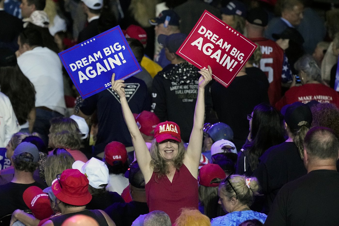 Trump wants to narrow his deficit with women but he's not changing how he talks about them | iNFOnews.ca