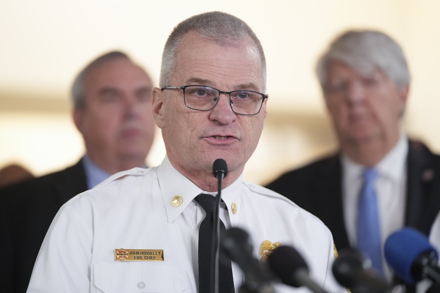 14 from figure skating community killed in plane crash, six of them from Boston club | iNFOnews.ca
