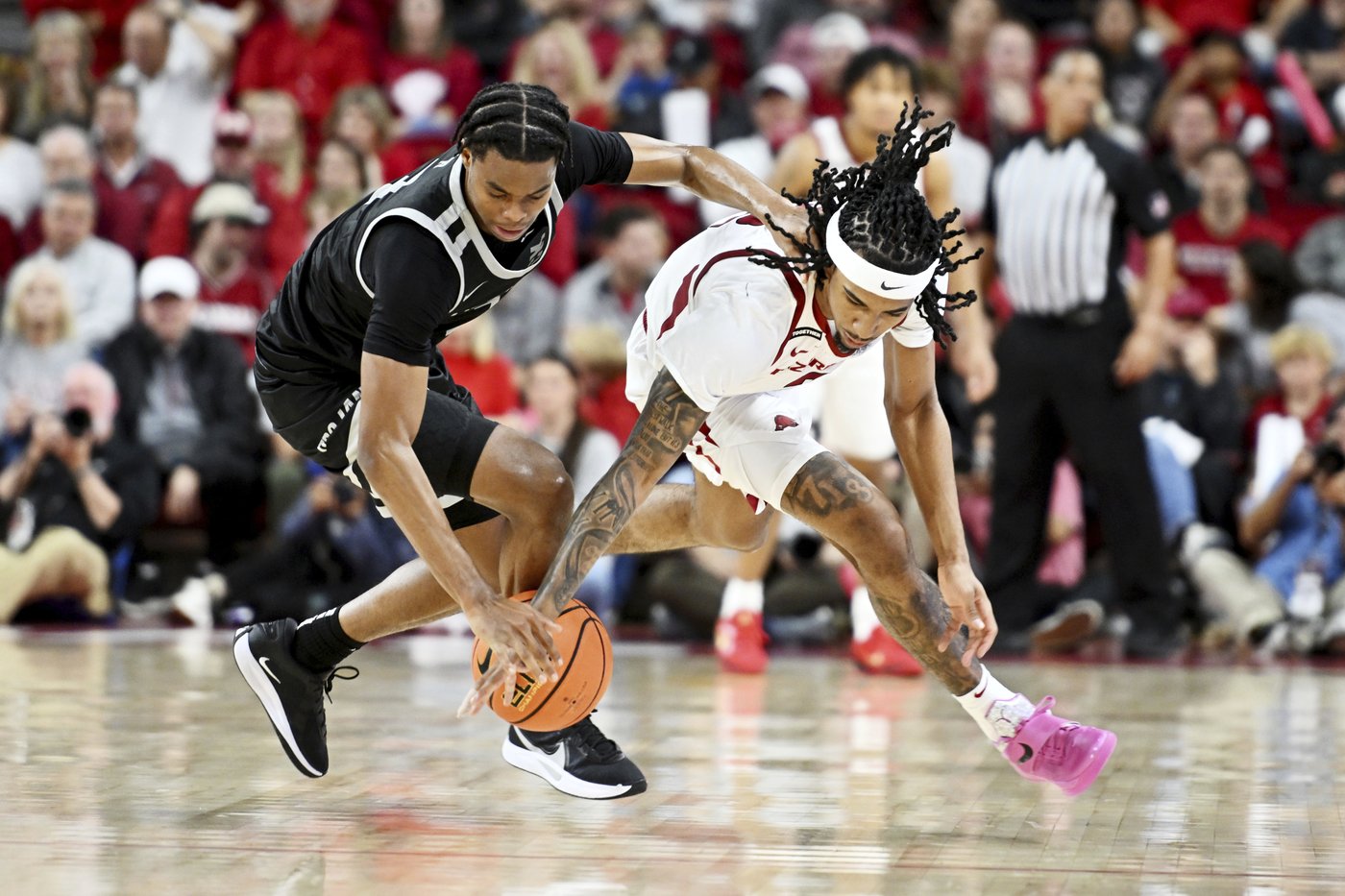 Thiero, Fland lead No. 20 Arkansas past Little Rock 79-67 | iNFOnews.ca