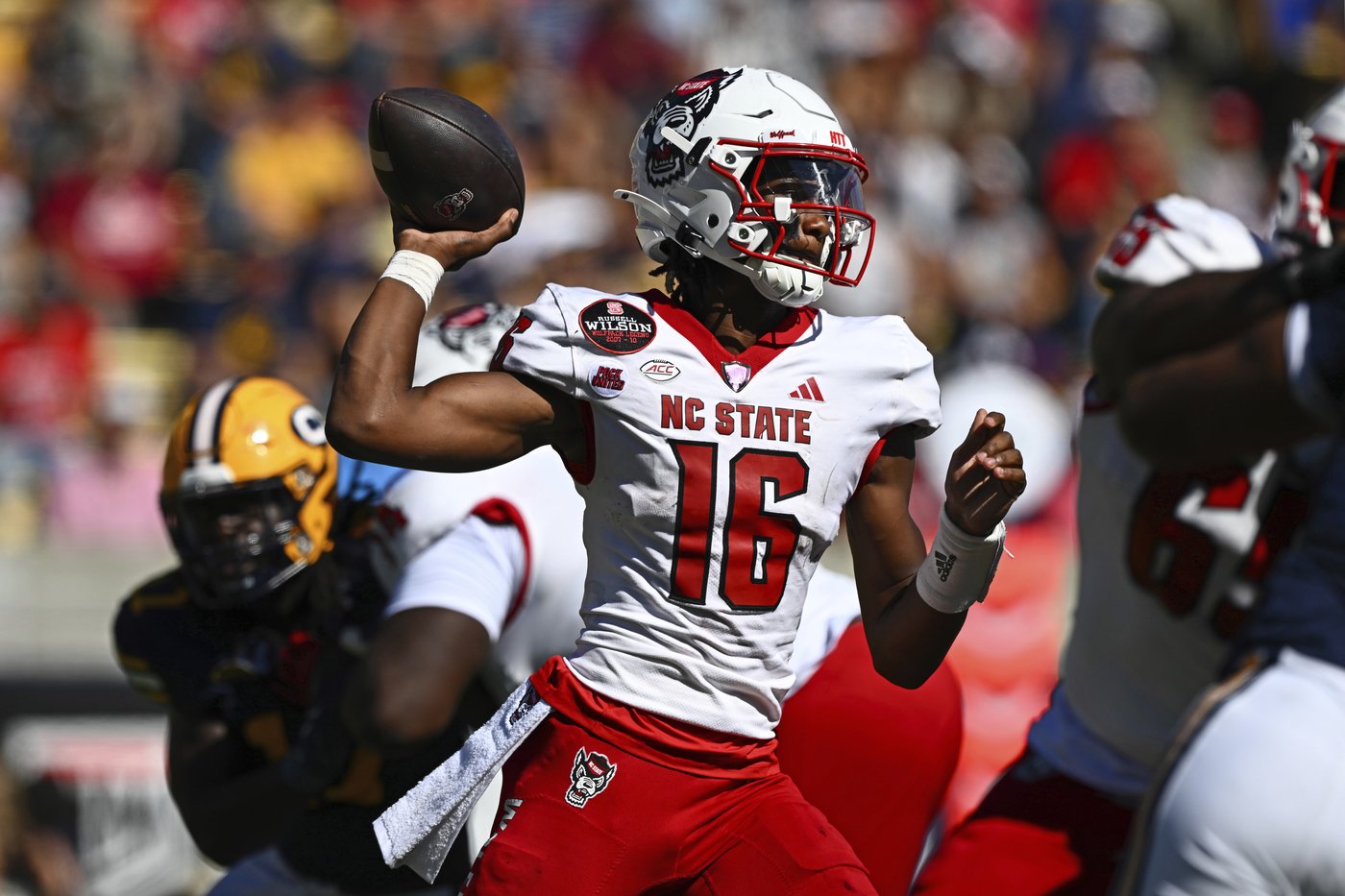 North Carolina State rallies to beat Cal 24-23 | iNFOnews.ca