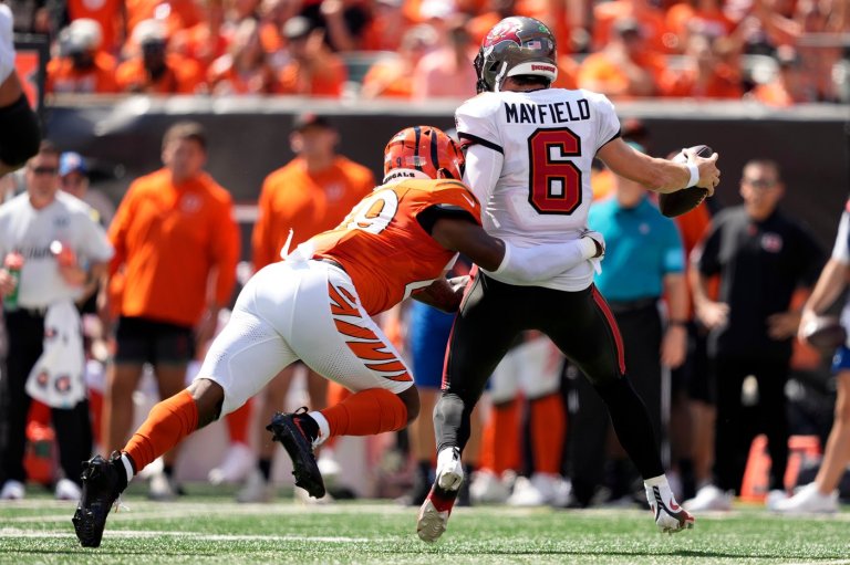 Mayfield's three lost fumbles costly in 33-27 loss to Bengals | iNFOnews.ca