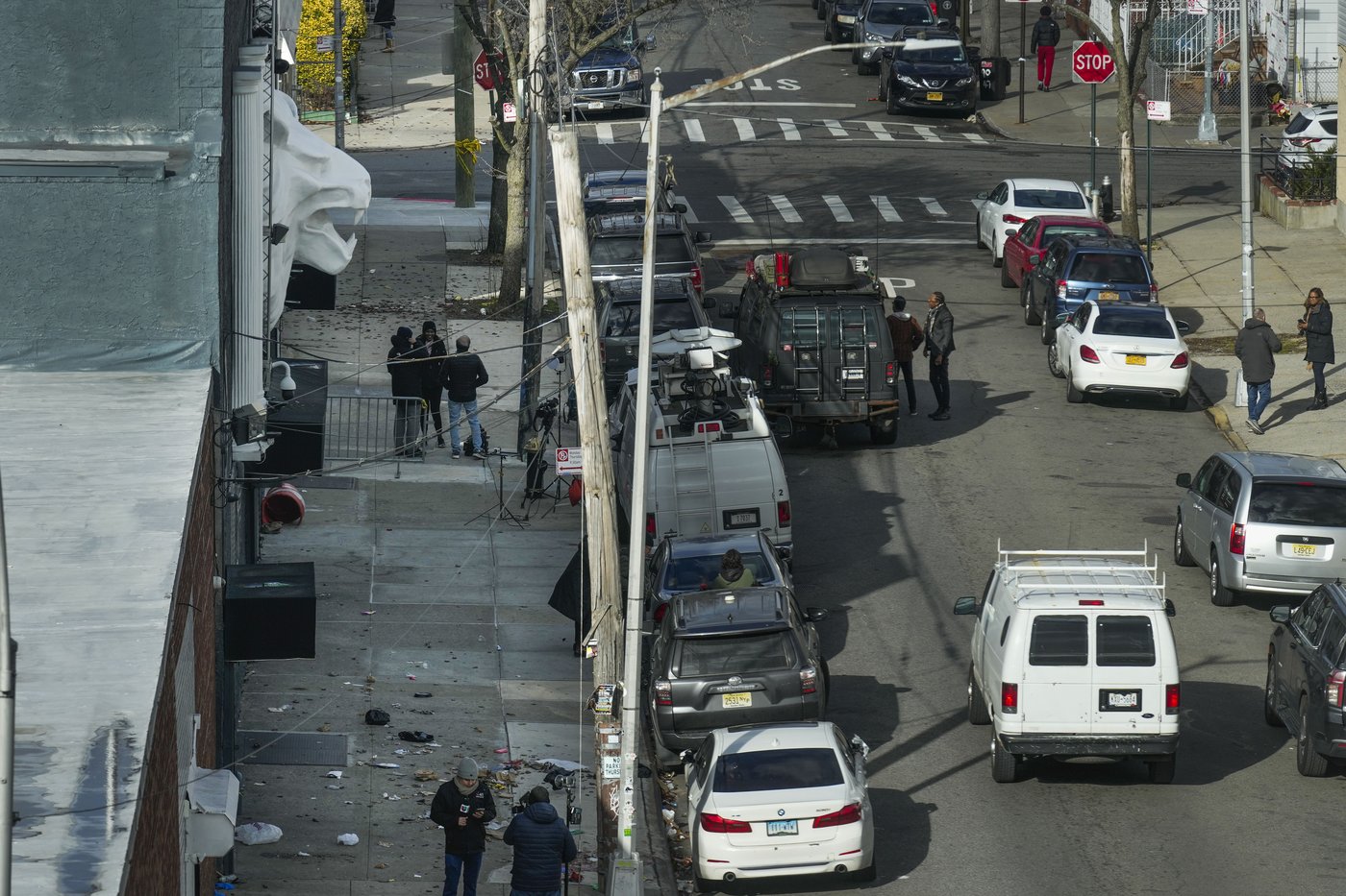 10 people are wounded in a shooting at a memorial for a teenager who was killed in NYC | iNFOnews.ca 10 people are wounded in a shooting at a memorial for a teenager who was killed in NYC | iNFOnews.ca