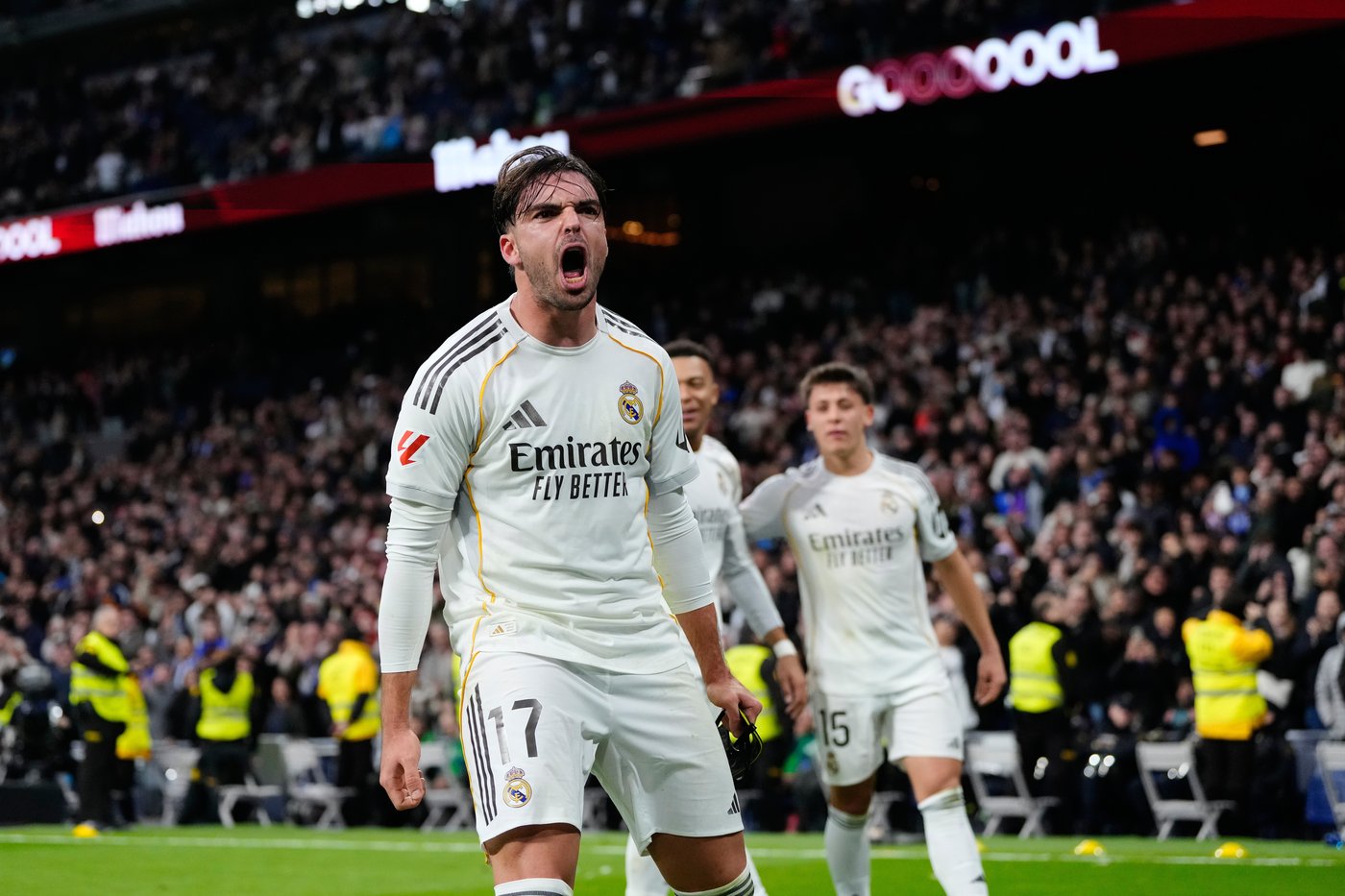 Real Madrid jeered by angry fans before beating Levante in La Liga | iNFOnews.ca Real Madrid jeered by angry fans before beating Levante in La Liga | iNFOnews.ca
