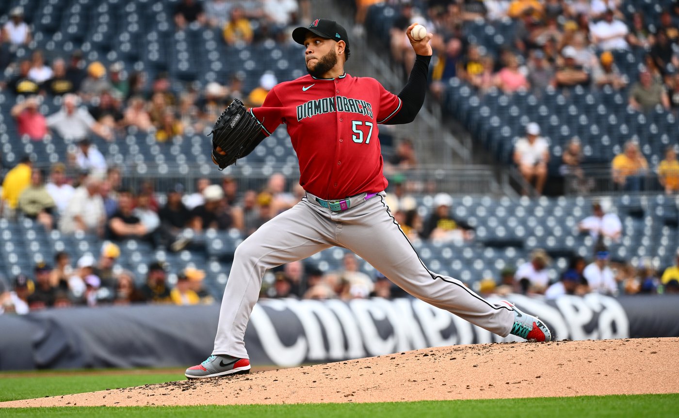 Rodríguez goes 8 innings, Moreno hits 2-run homer as Diamondbacks blank Pirates 3-0 | iNFOnews.ca