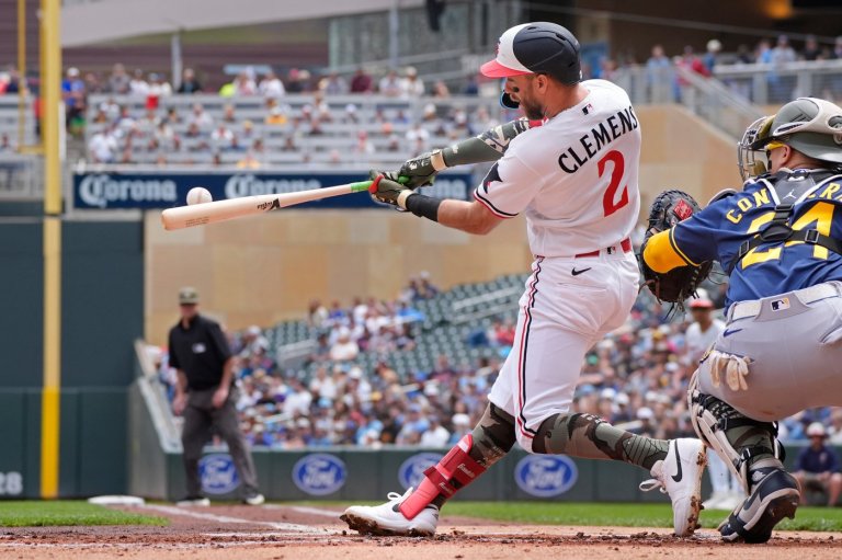 Ryan Jeffers and Kody Clemens help Twins avoid sweep, beat Brewers 5-4 | iNFOnews.ca
