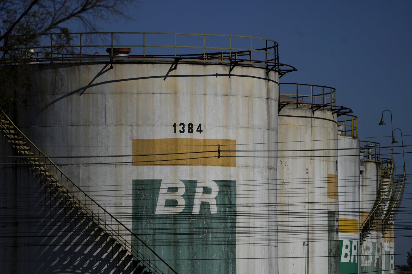 Head of Brazil's gas giant Petrobras criticized for 'drill, baby, drill!' comment about the Amazon | iNFOnews.ca Head of Brazil's gas giant Petrobras criticized for 'drill, baby, drill!' comment about the Amazon | iNFOnews.ca