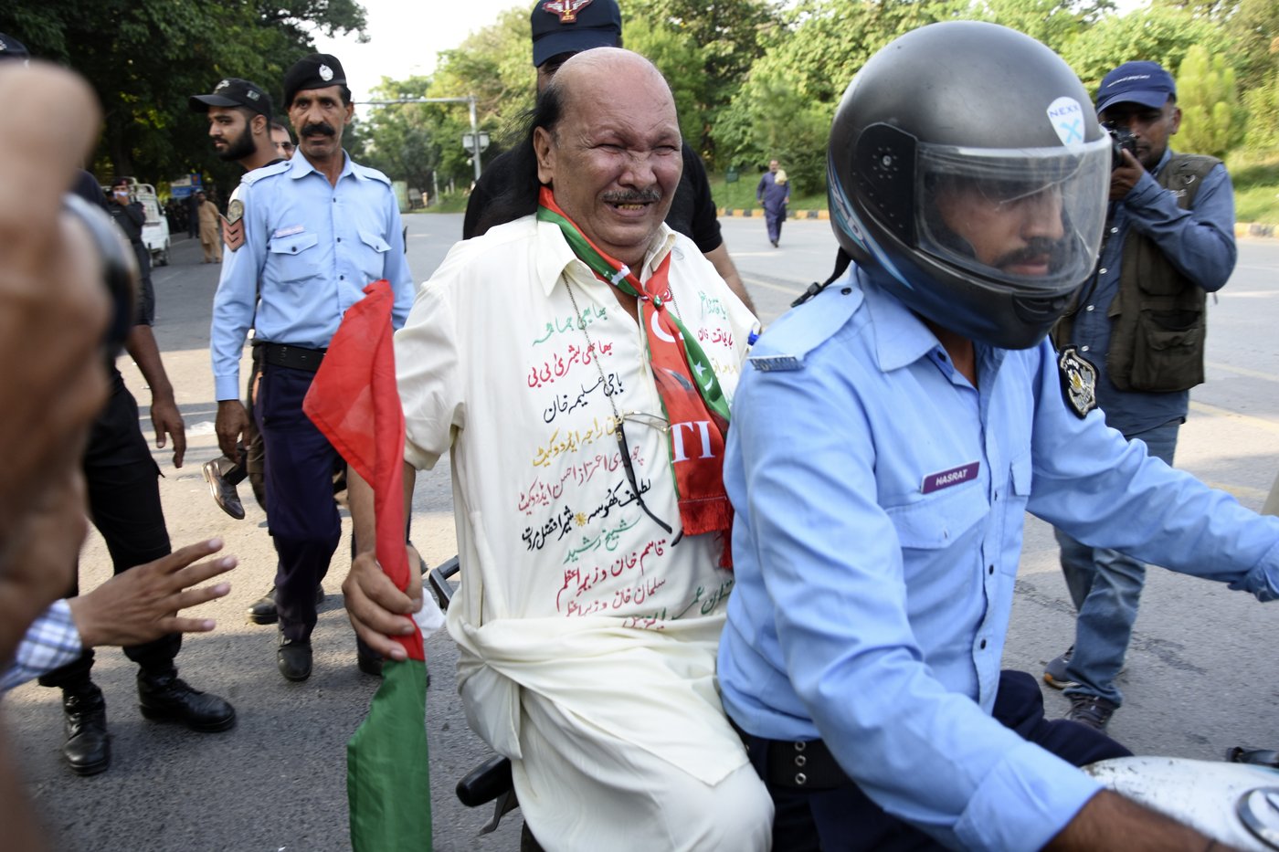 Pakistan capital locked down to thwart a rally to support ex-leader Imran Khan | iNFOnews.ca