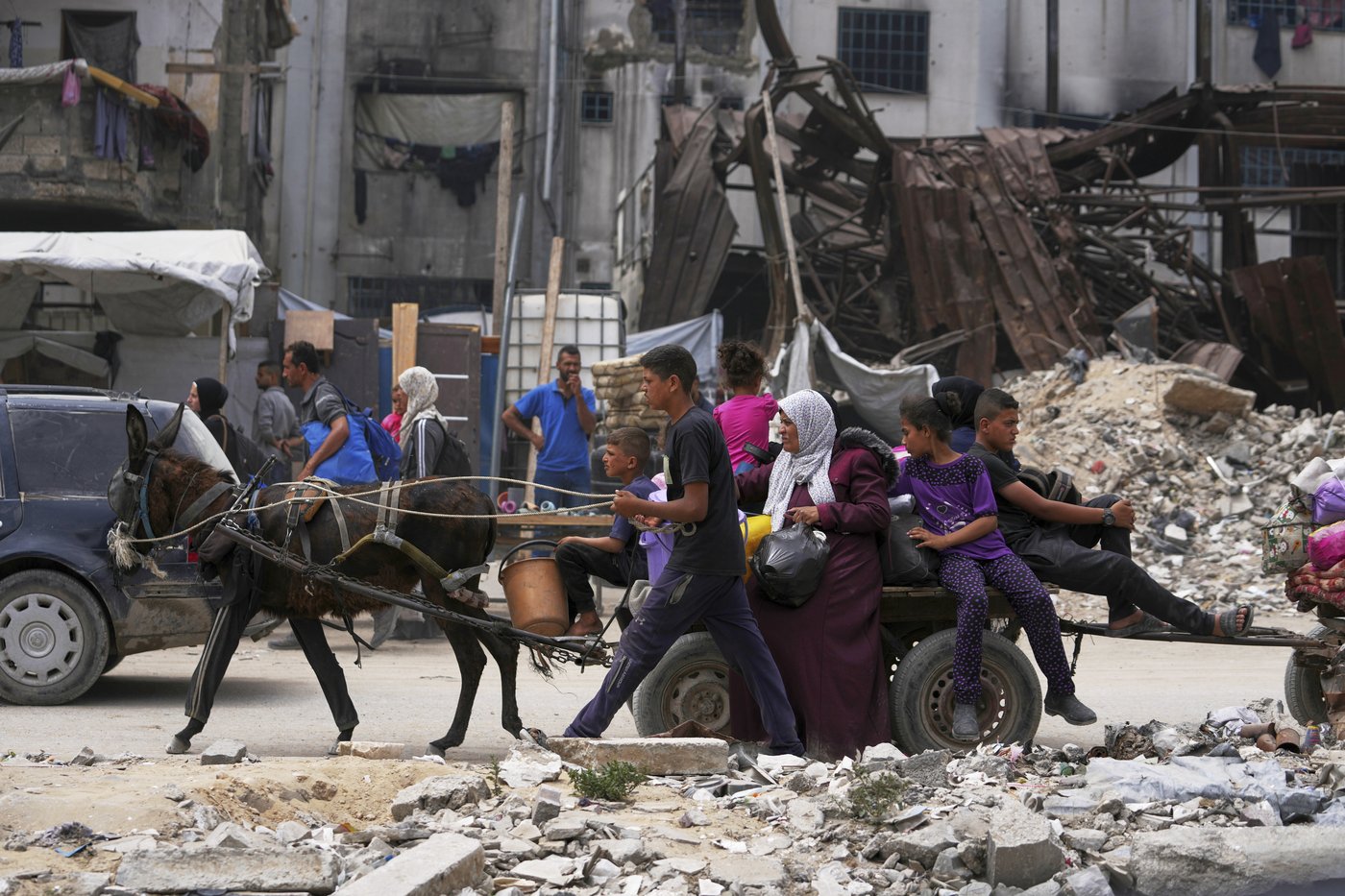 Israel says it will allow 'basic' aid into Gaza after nearly 3 months of blockade | iNFOnews.ca