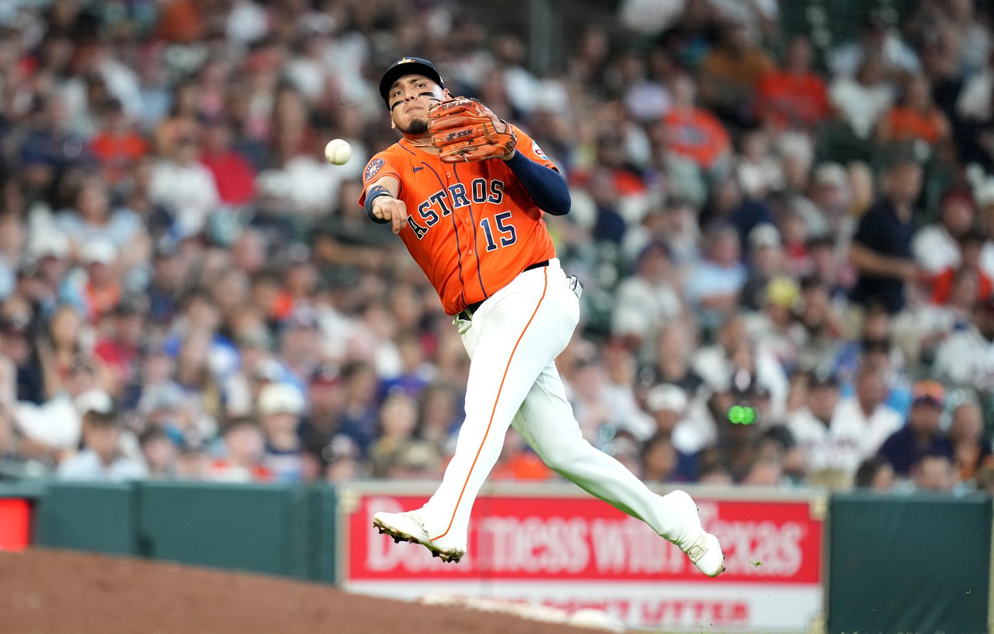 Yastrzemski hits a 3-run homer and the Braves clinch the NL East title with 4-2 win over the Astros | iNFOnews.ca