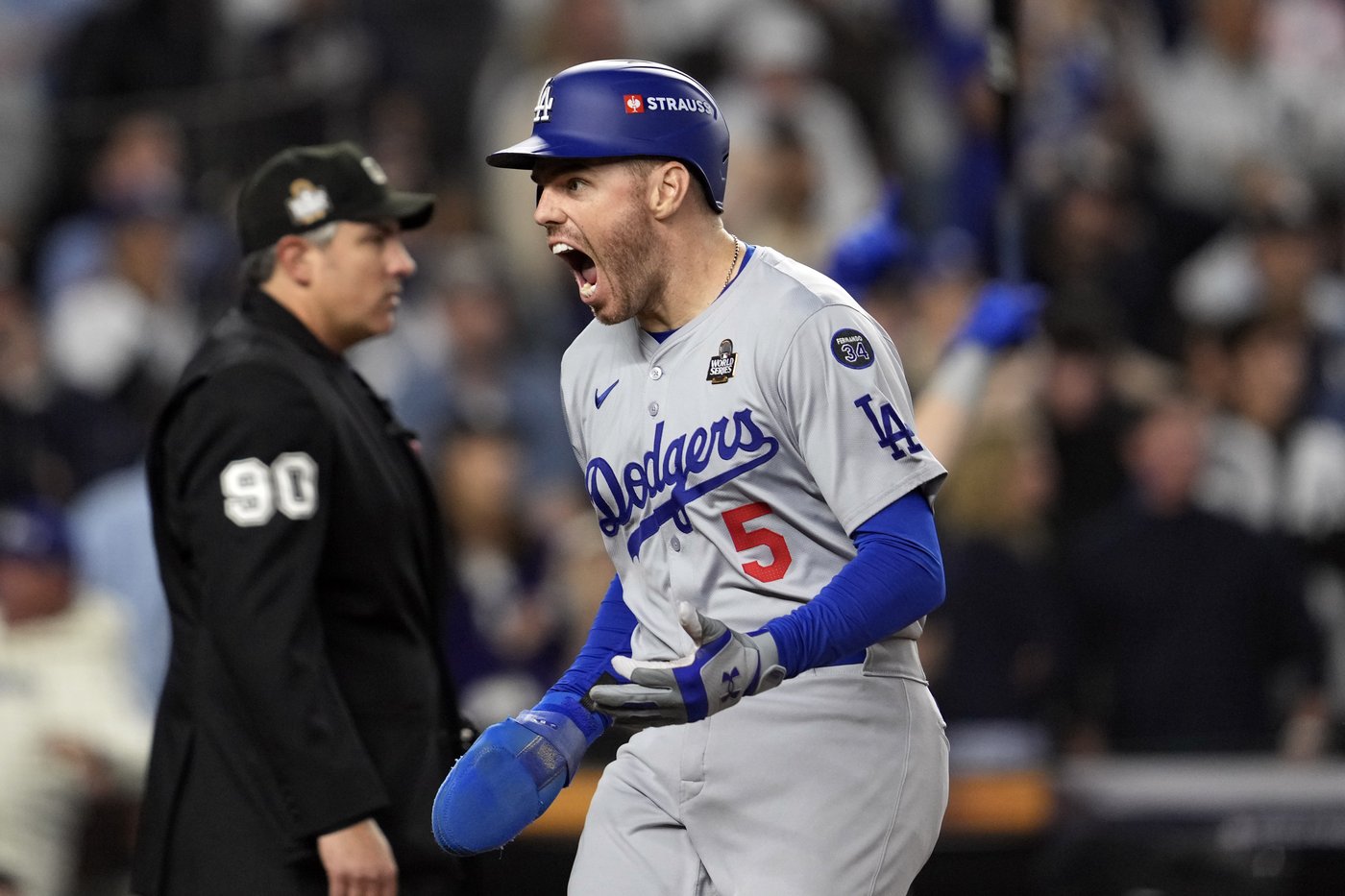 World Series: Freddie Freeman wins MVP award after tying record with 12 RBIs for Dodgers | iNFOnews.ca