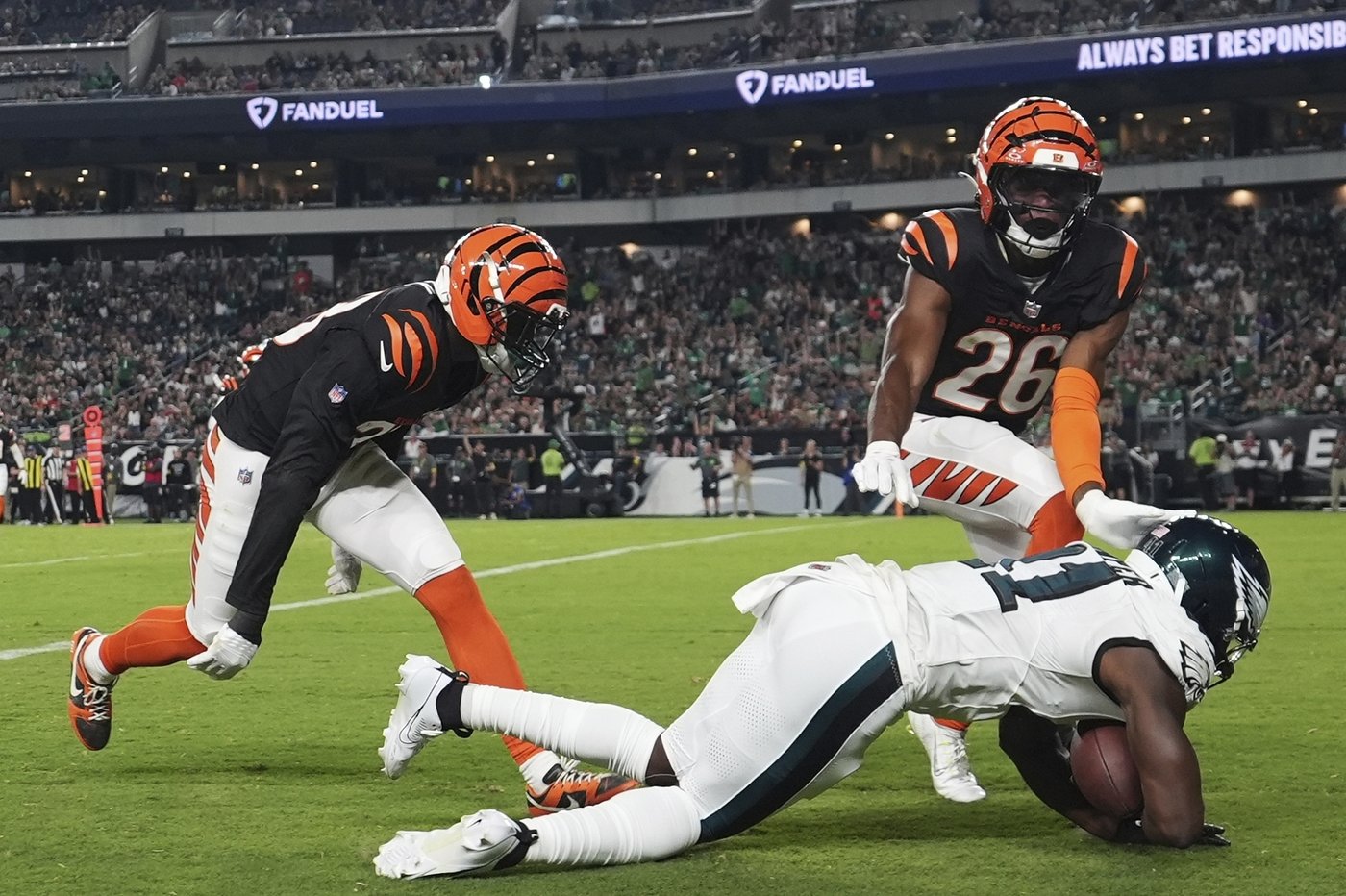 Bengals assessing options at safety with starter Geno Stone sidelined because of injury | iNFOnews.ca