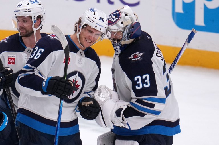 Jets edge Penguins 3-2 as Cole Perfetti scores 9 seconds after tying goal | iNFOnews.ca
