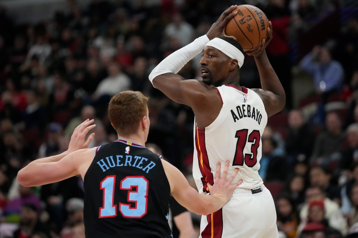 Powell scores 21 points and Heat outlast Bulls for 116-113 win | iNFOnews.ca