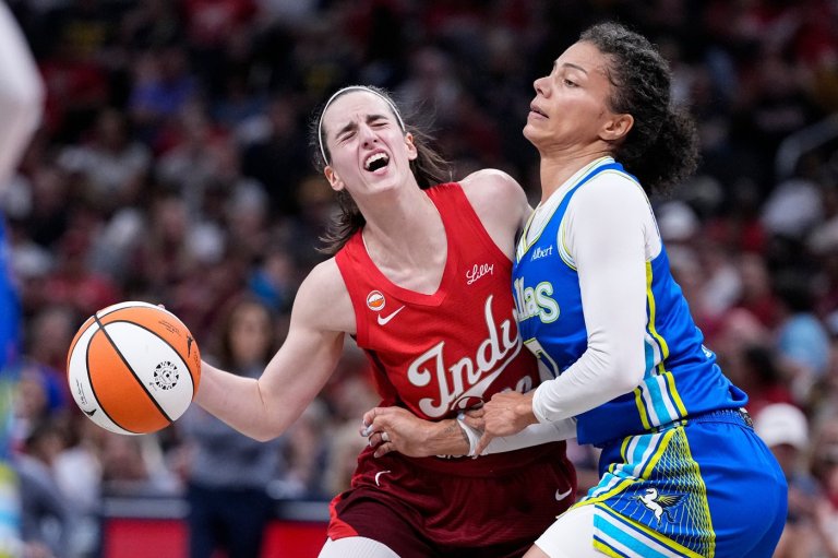 Caitlin Clark, Aliyah Boston come up big in 2nd half and propel Fever past Wings 98-87 | iNFOnews.ca