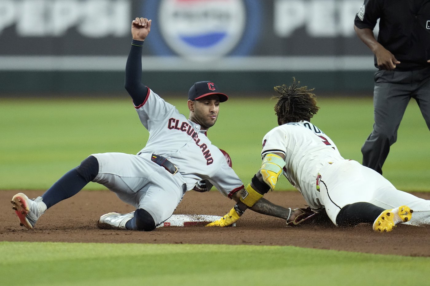 Gurriel and McCarthy lead Diamondbacks to 6-5 win over Guardians | iNFOnews.ca Gurriel and McCarthy lead Diamondbacks to 6-5 win over Guardians | iNFOnews.ca