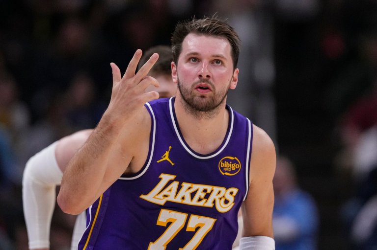 Luka Doncic scores 43 as Lakers beat Pacers 137-130 with Caitlin Clark snapping photos | iNFOnews.ca