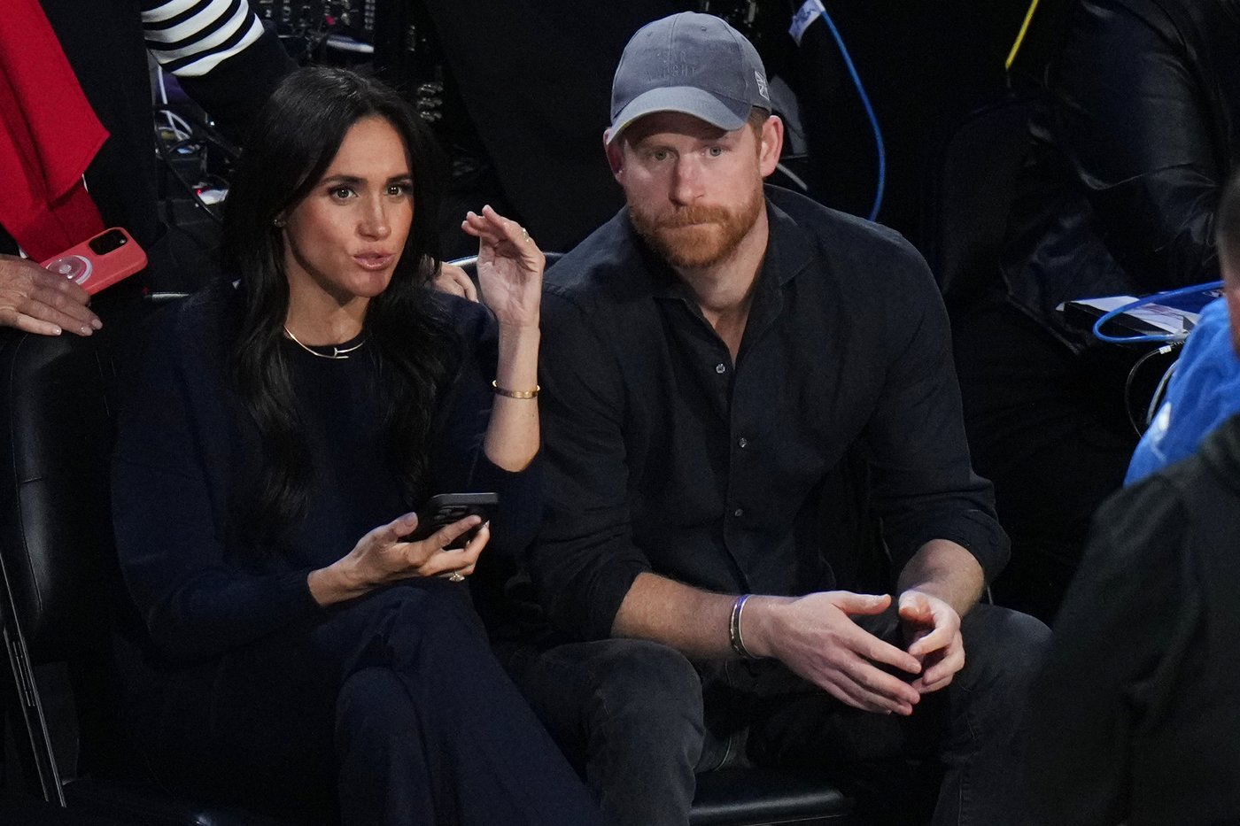 Prince Harry and Meghan slam author of new book on royals for 'deranged conspiracy' | iNFOnews.ca Prince Harry and Meghan slam author of new book on royals for 'deranged conspiracy' | iNFOnews.ca