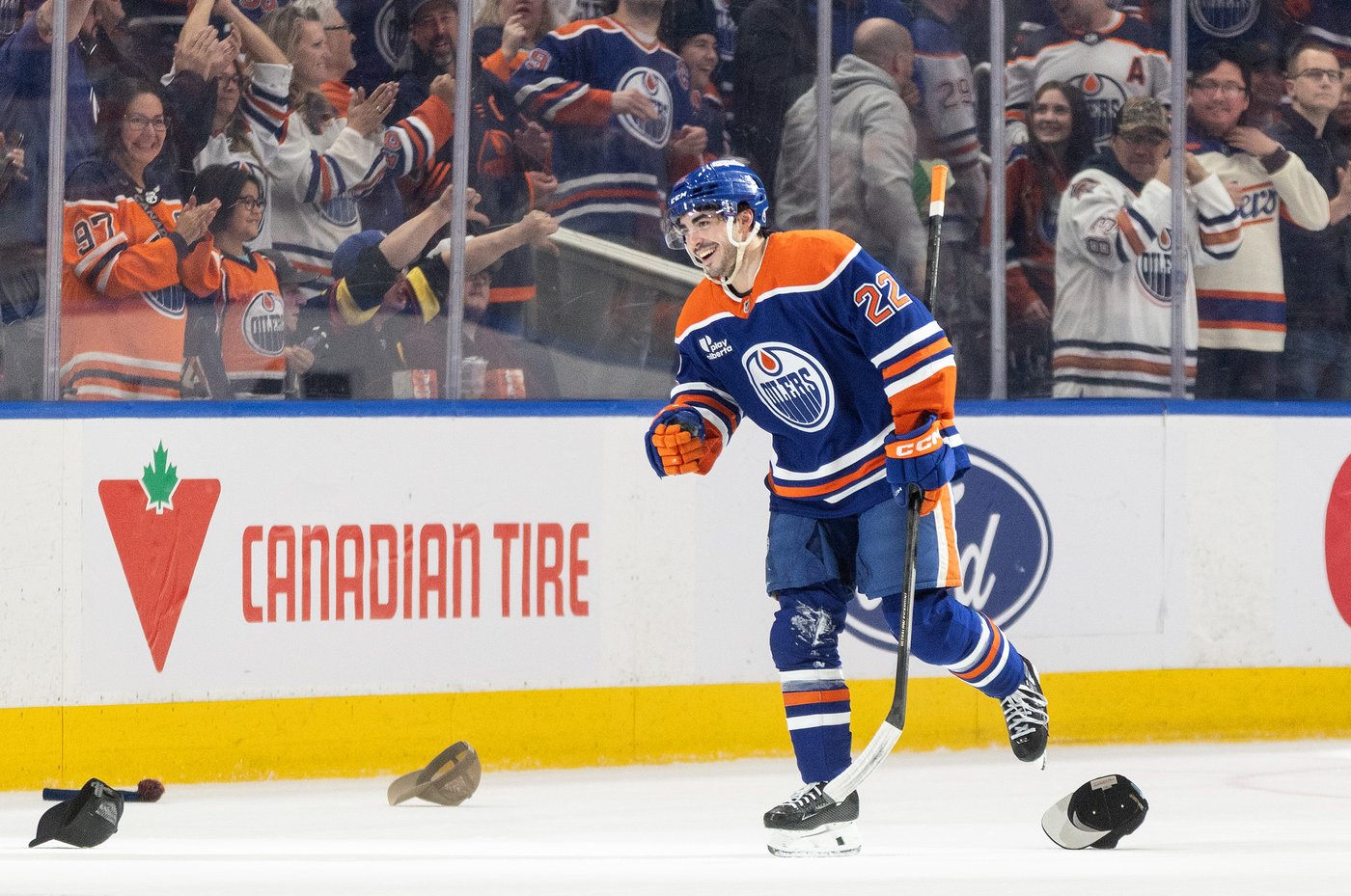 Savoie, McDavid lead playoff-bound Oilers to clutch 6-1 win over Canucks | iNFOnews.ca Savoie, McDavid lead playoff-bound Oilers to clutch 6-1 win over Canucks | iNFOnews.ca