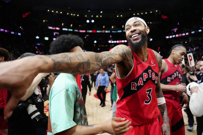 Brandon Ingram exits Raptors playoff game early with right heel inflammation | iNFOnews.ca