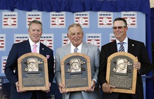 Greg Maddux achieves baseball immortality with his induction into the Hall of Fame | iNFOnews.ca CP29284021