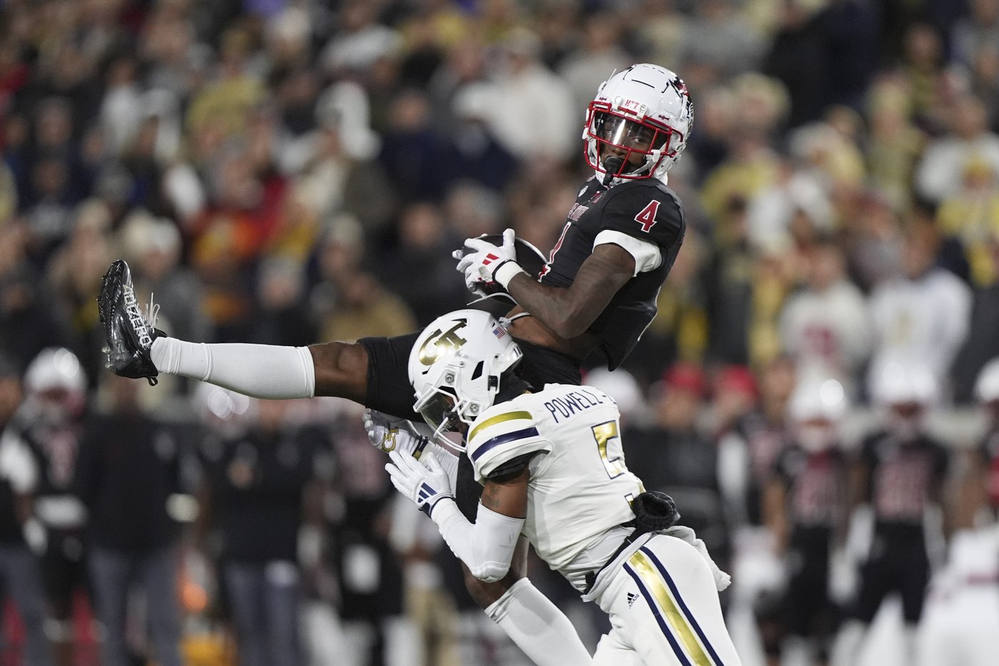 Philo delivers go-ahead TD run with 22 seconds remaining to lift Georgia Tech past N.C. State 30-29 | iNFOnews.ca