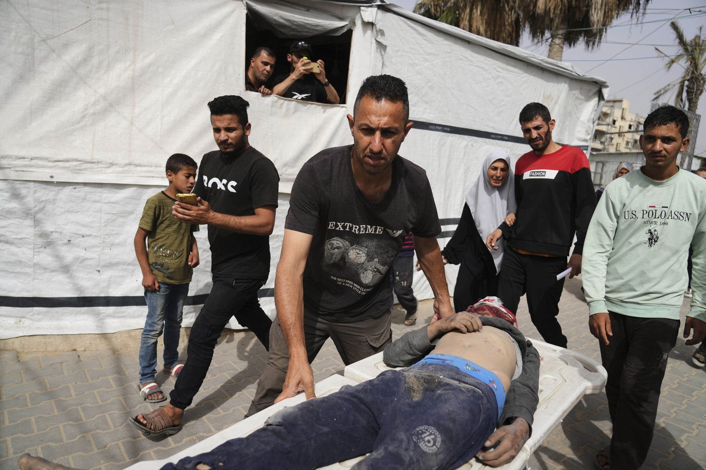 Israel says it will allow 'basic' aid into Gaza after nearly 3 months of blockade | iNFOnews.ca