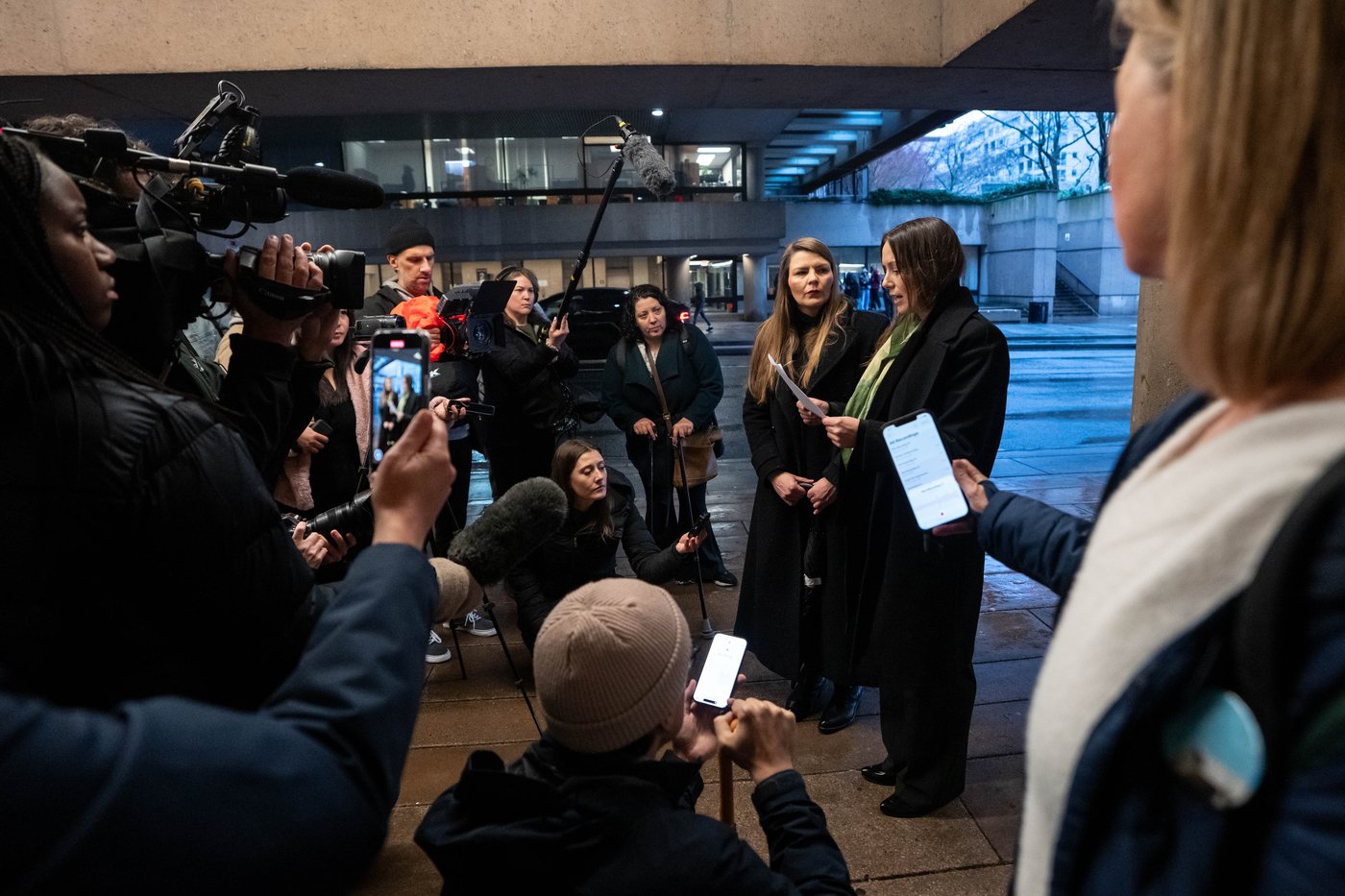 Pipeline protest created safety risks, but journalists were let in, says RCMP officer | iNFOnews.ca