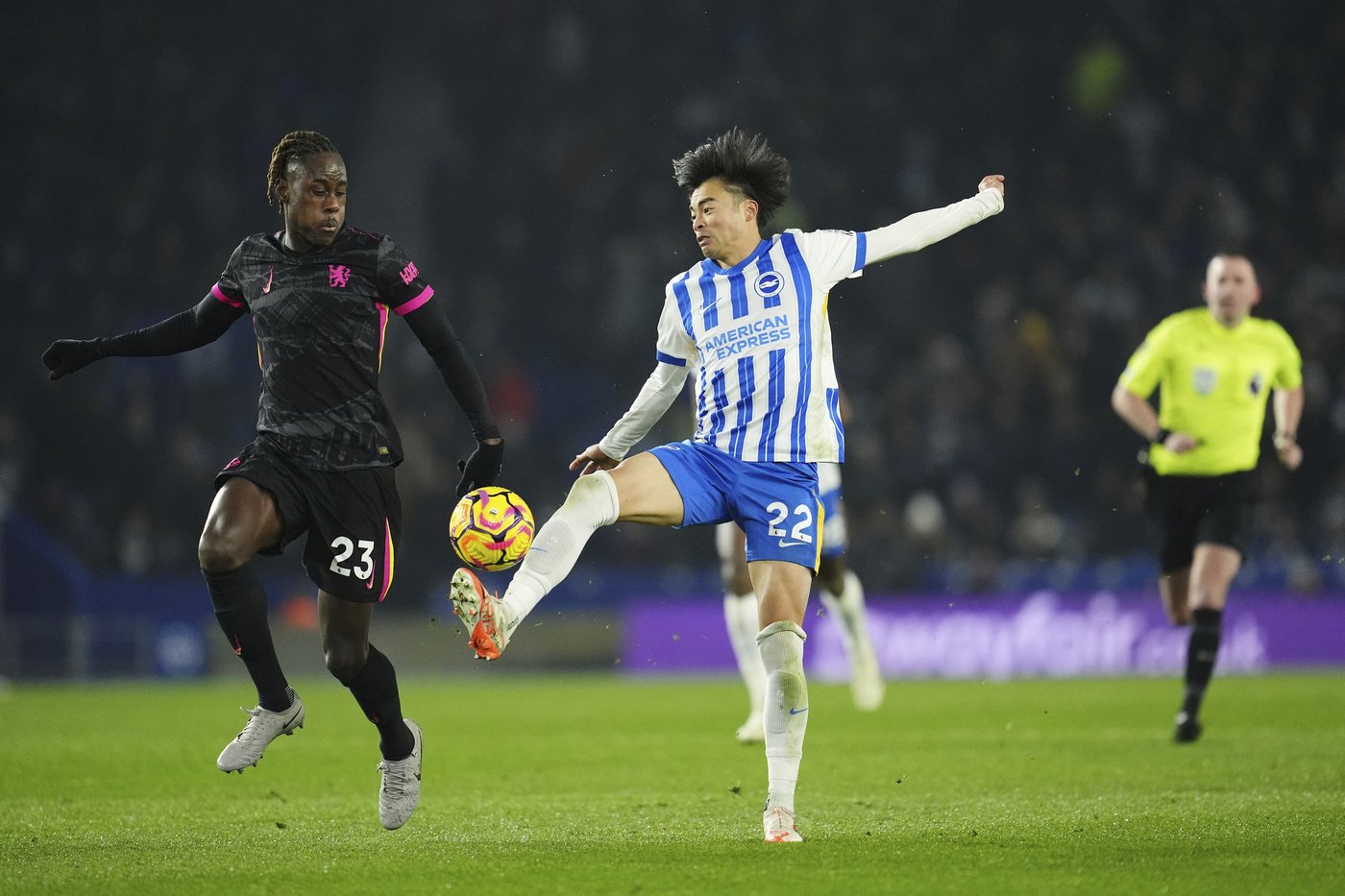 Magic Mitoma and Minteh double give Brighton 3-0 win over lackluster Chelsea | iNFOnews.ca