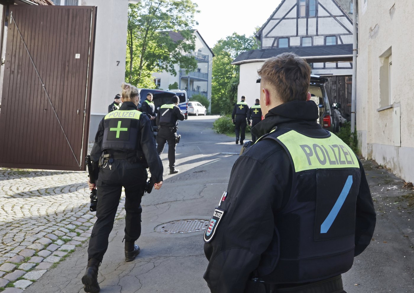 Germany bans the largest 'Reich citizen' group and arrests 4 leaders | iNFOnews.ca