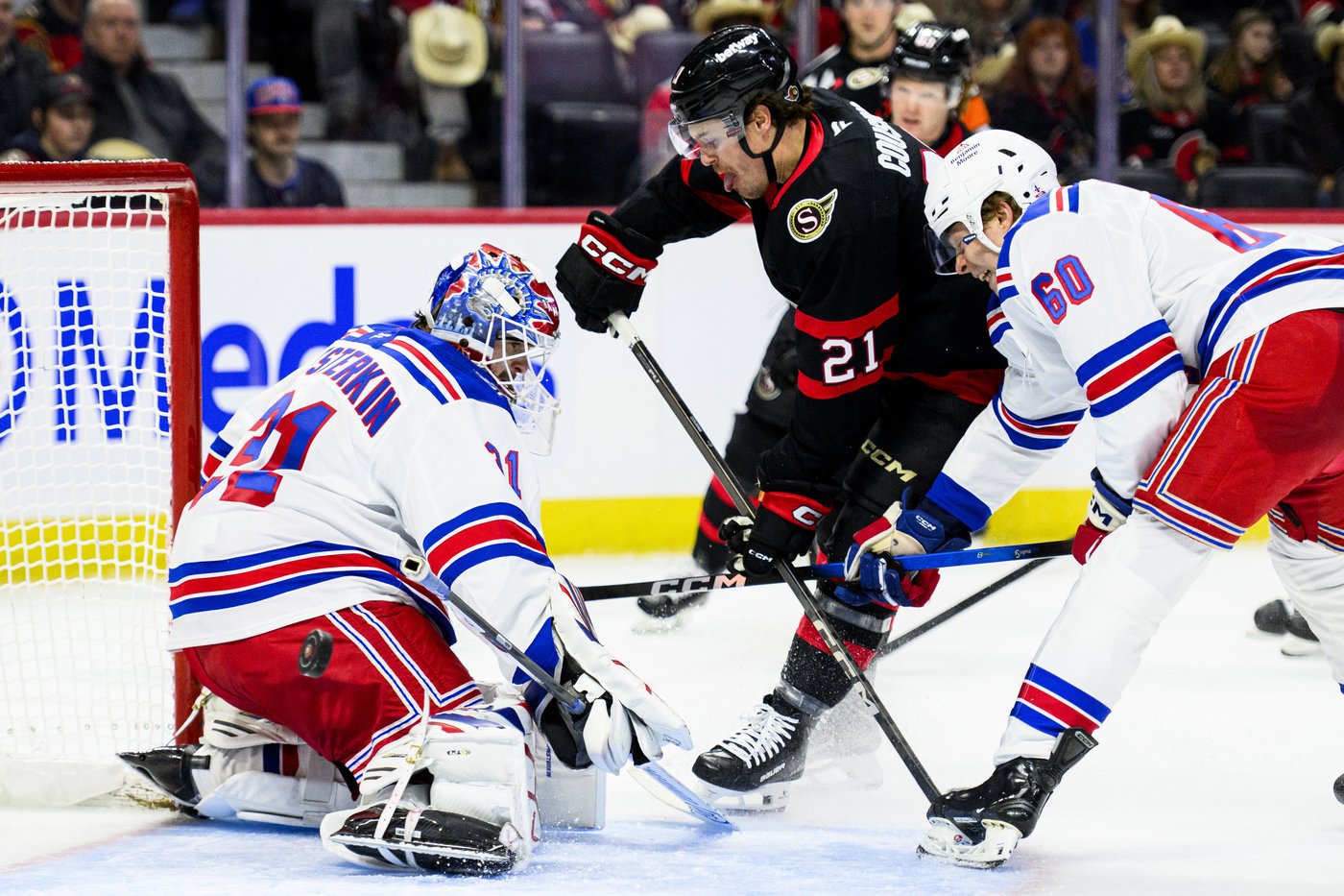 Panarin scores empty-net goal to lift Rangers to 4-2 win over Senators | iNFOnews.ca