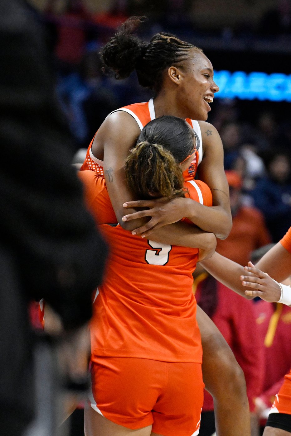 2 years after Syracuse threw a scare into UConn, the Orange get another shot at March Madness upset | iNFOnews.ca