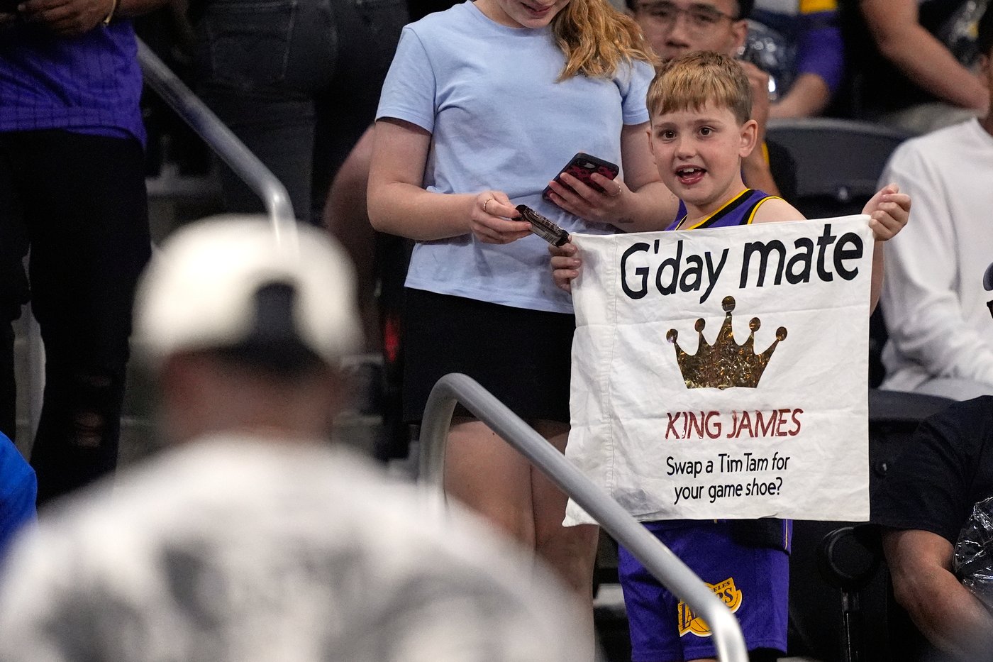 NBA memo targets fan behavior, reminding teams to address unruly acts proactively | iNFOnews.ca
