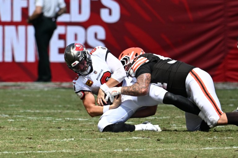 Baker Mayfield isn't playing like a $55 million quarterback with Buccaneers off to 0-2 start | iNFOnews.ca