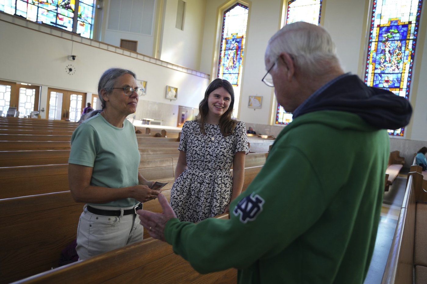 Leap of faith: A few young women in US buck the trends by joining the ranks of Catholic nuns | iNFOnews.ca