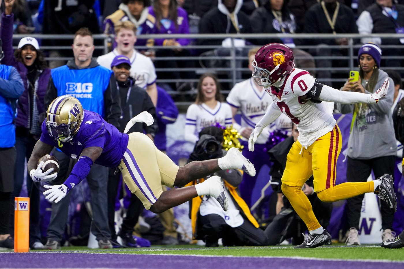 Washington stops USC twice in 4th quarter to preserve 26-21 victory | iNFOnews.ca Washington stops USC twice in 4th quarter to preserve 26-21 victory | iNFOnews.ca