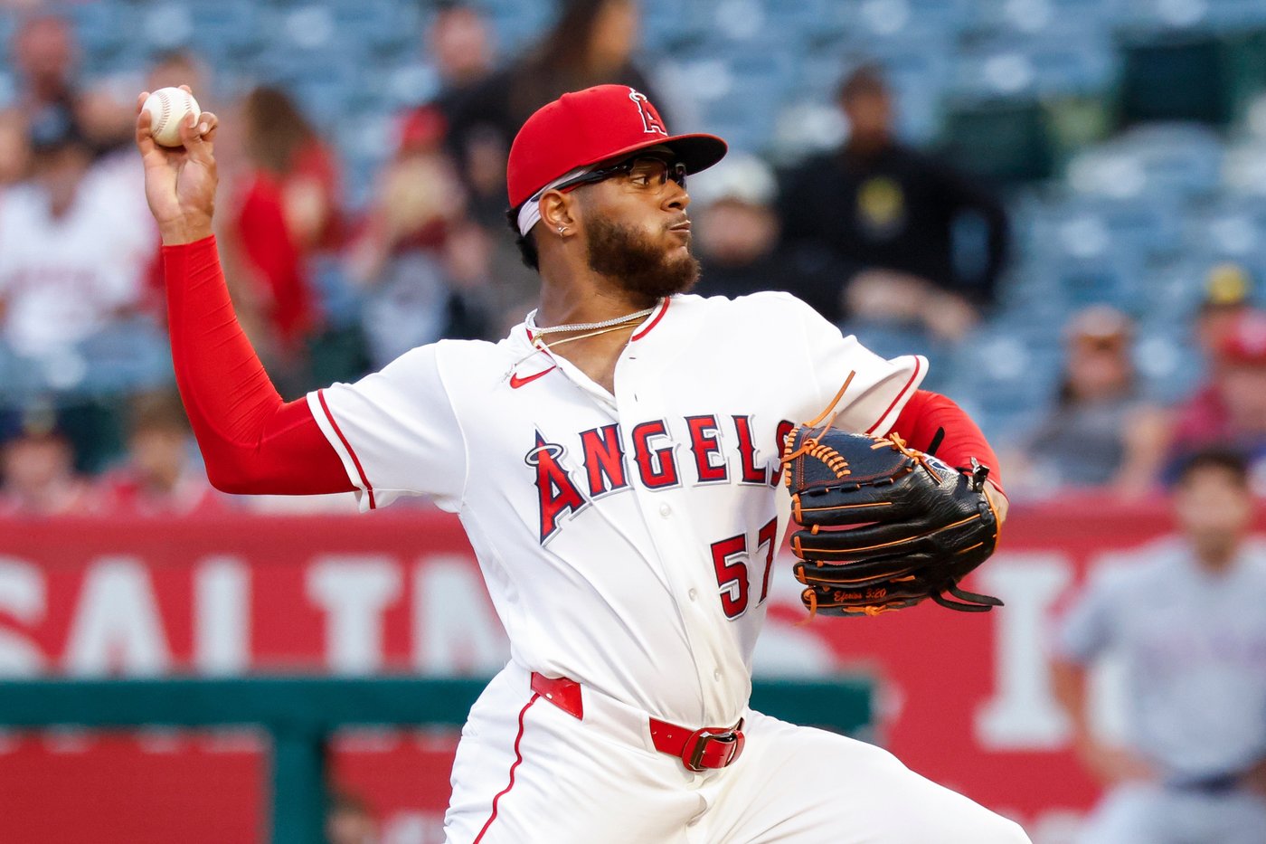 Ureña pitches Angels past Rangers 7-0 as Trout and Guzman lead offense with 3 hits apiece | iNFOnews.ca Ureña pitches Angels past Rangers 7-0 as Trout and Guzman lead offense with 3 hits apiece | iNFOnews.ca