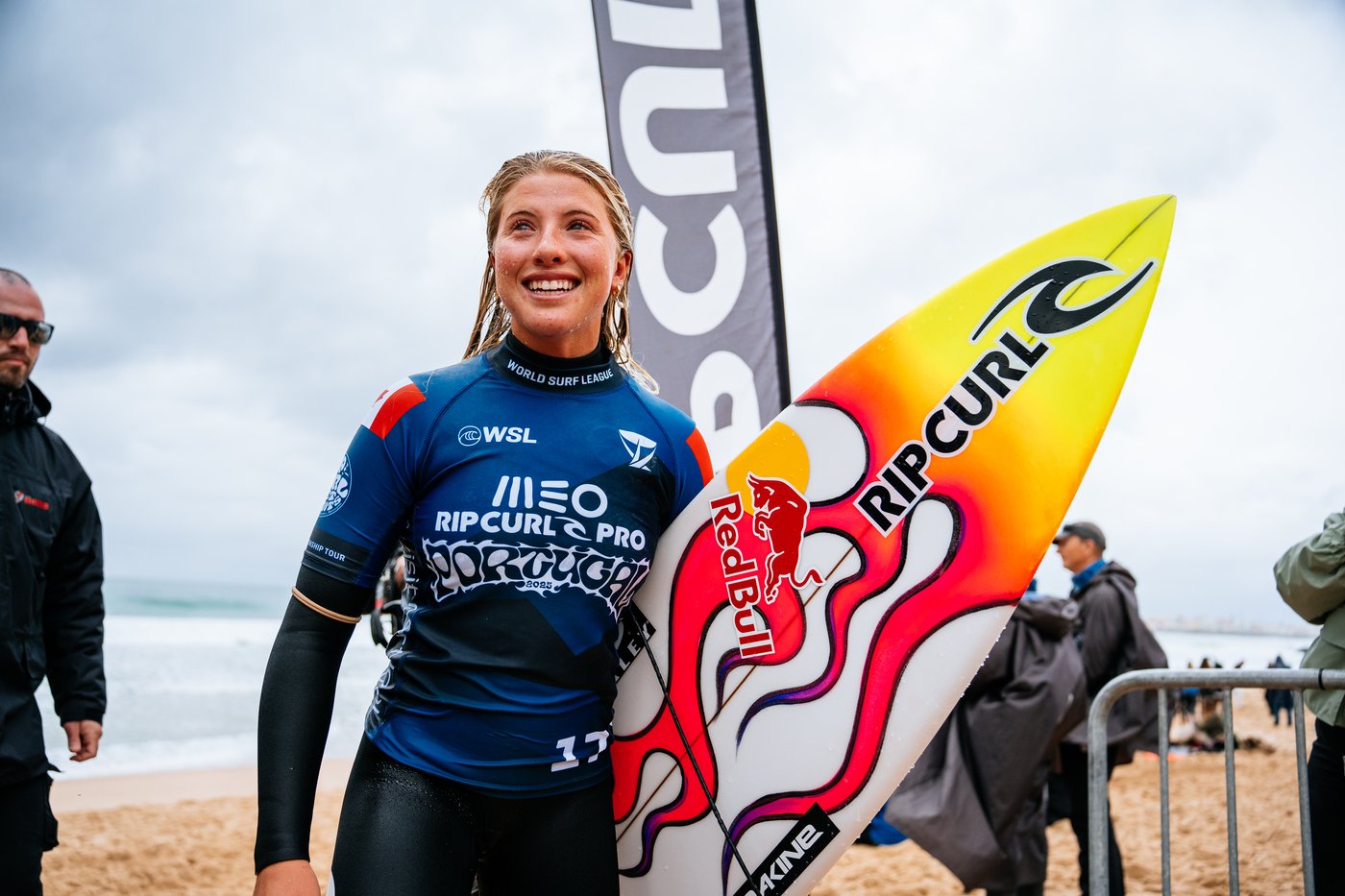 Canada's Erin Brooks named rookie of the year on World Surf League Championship Tour | iNFOnews.ca