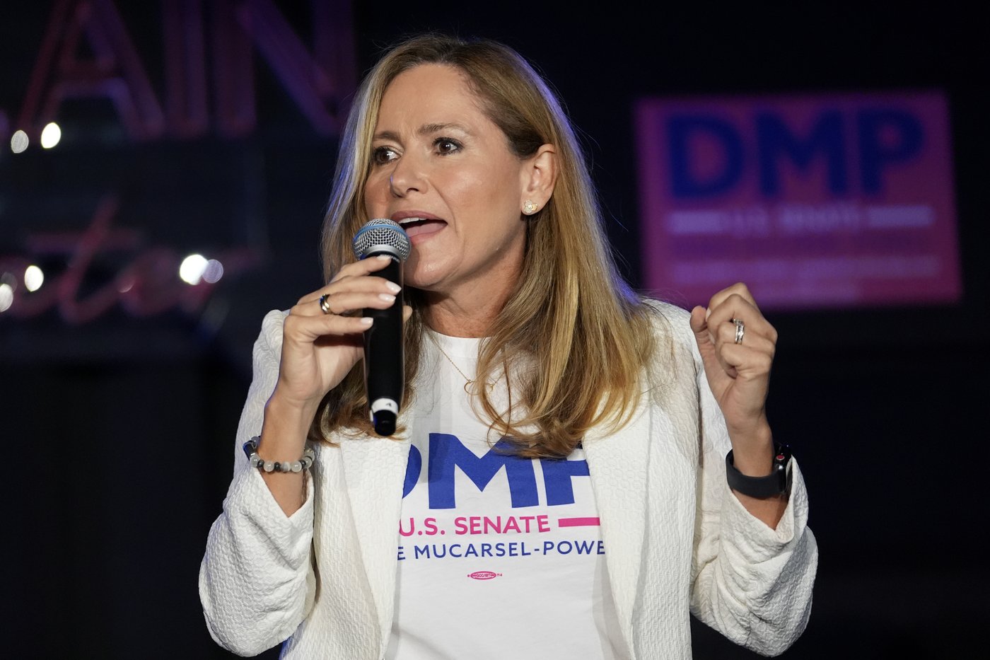 Senate Democrats are making a late push in red-leaning states as they try to hold majority | iNFOnews.ca