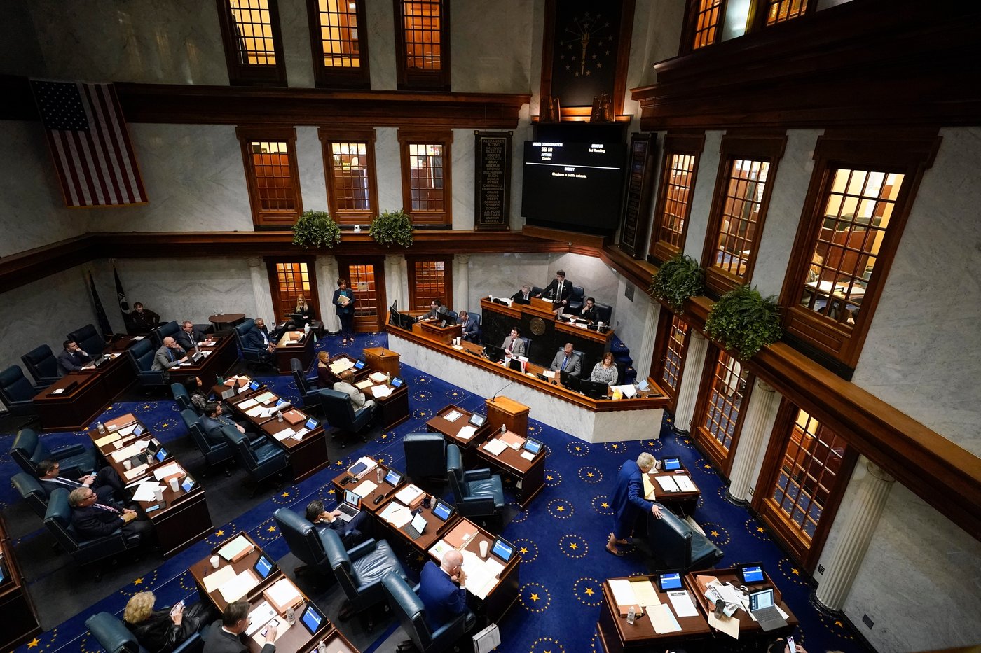 Indiana Senate committee advance redistricting legislation backed by Trump toward final floor vote | iNFOnews.ca