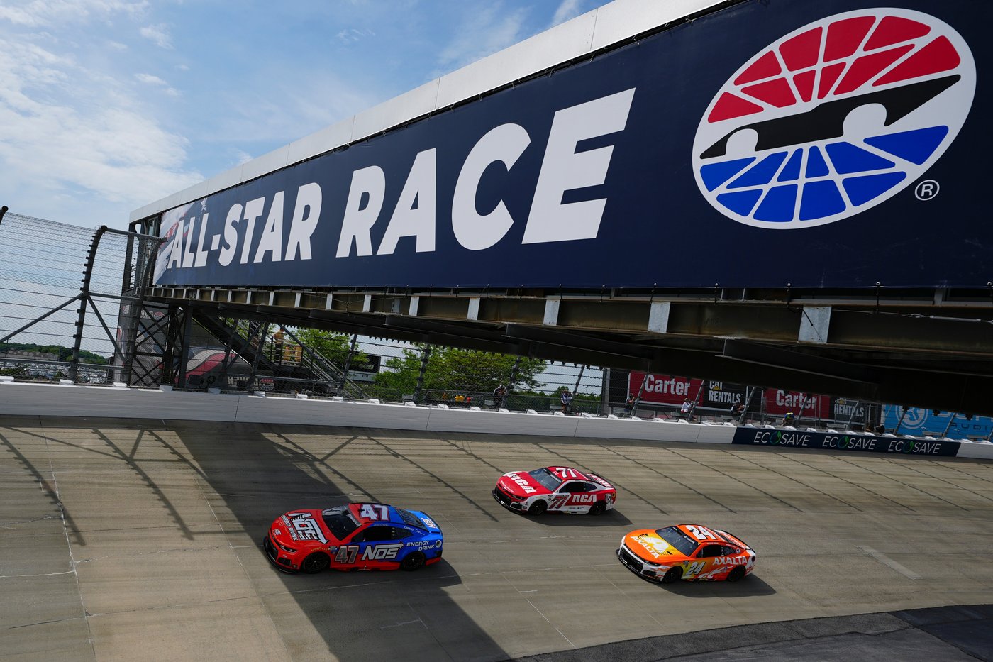 Denny Hamlin beats teammate Chase Briscoe at Dover for 2nd NASCAR All-Star Race win | iNFOnews.ca